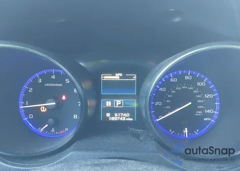 2015 Subaru Outback 2.5I Limited z USA, uszkodzony, nr VIN 4S4BSALC5F3214869